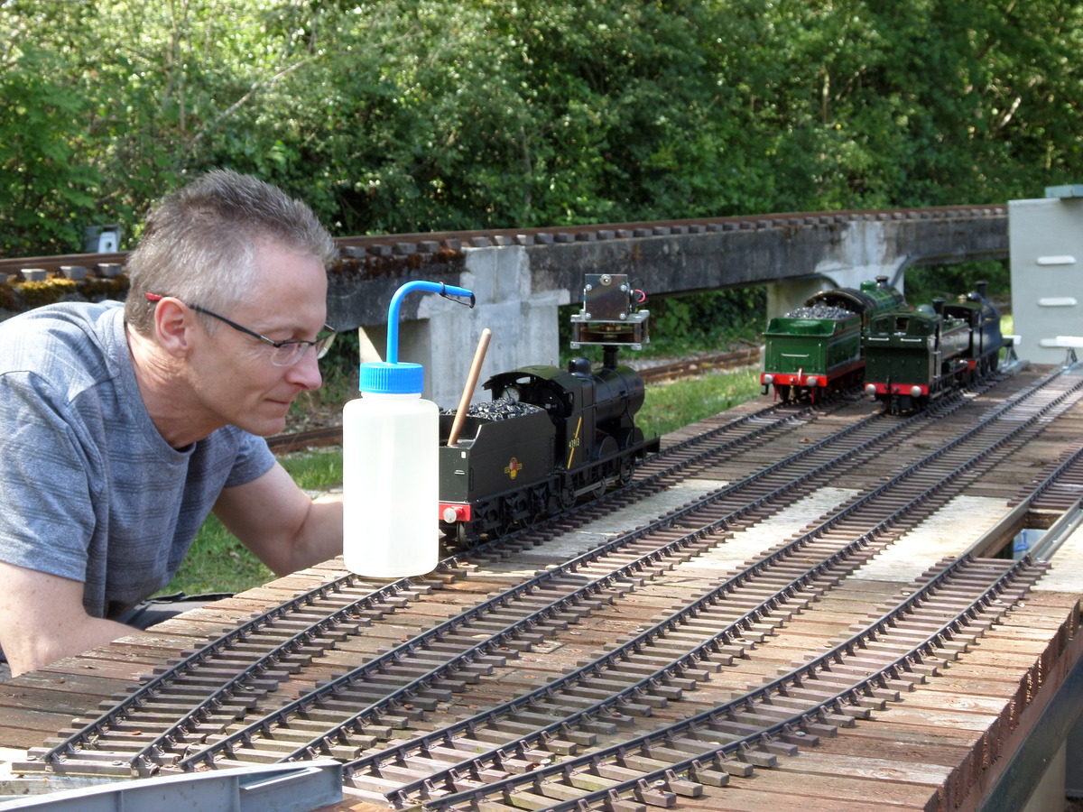 Intense concentration in steaming a 4F